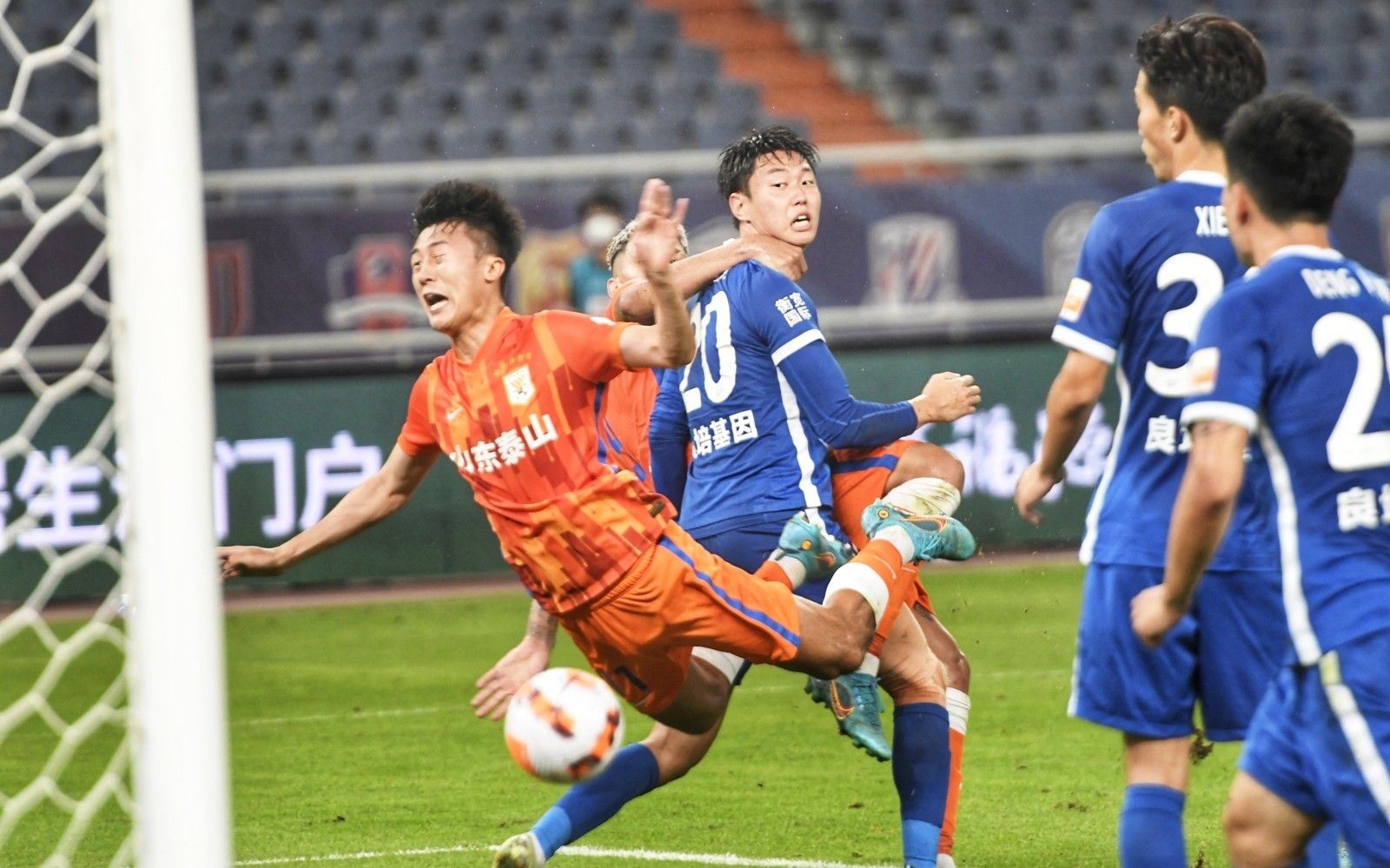 国米被传有意俄罗斯19岁边锋格列博夫，球员经纪人回应（据传国米相中19岁俄罗斯边锋格列博夫，经纪人已回应）