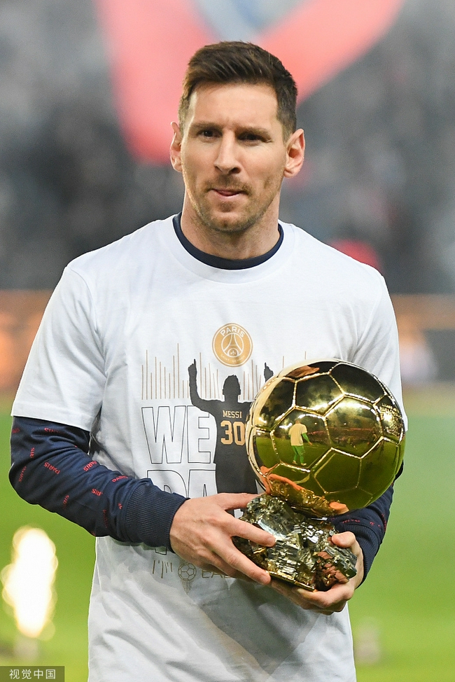 弗拉霍维奇在尤文前20场欧冠打入9球，仅次于C罗和伊瓜因（弗拉霍维奇欧冠为尤文前20场斩获9球，仅逊C罗与伊瓜因）