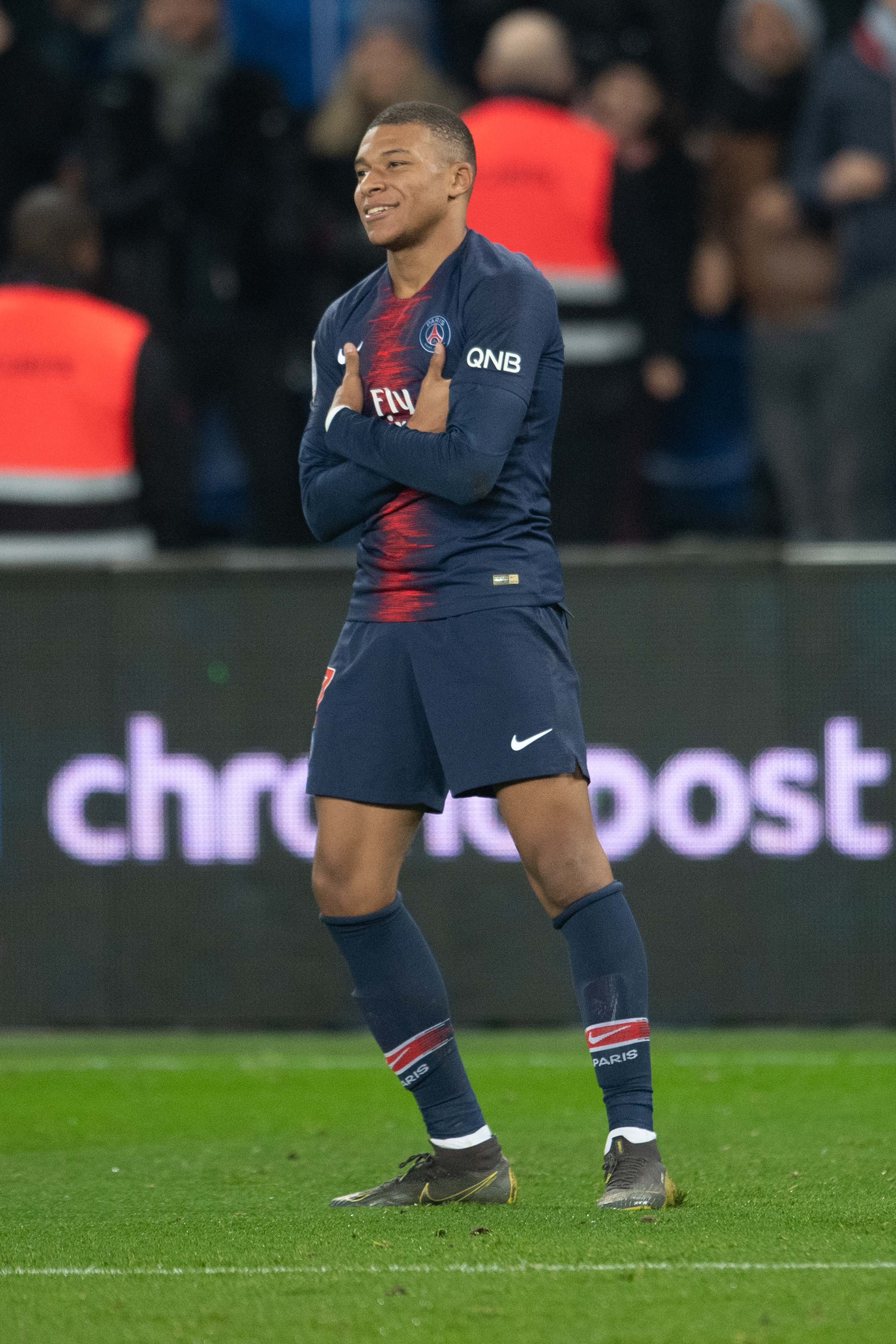 U16国足参加U17亚洲杯预选赛名单：邝兆镭在列，鲁能足校6人（U16国足出战U17亚洲杯预选赛大名单公布：邝兆镭入选，鲁能足校6人入围）