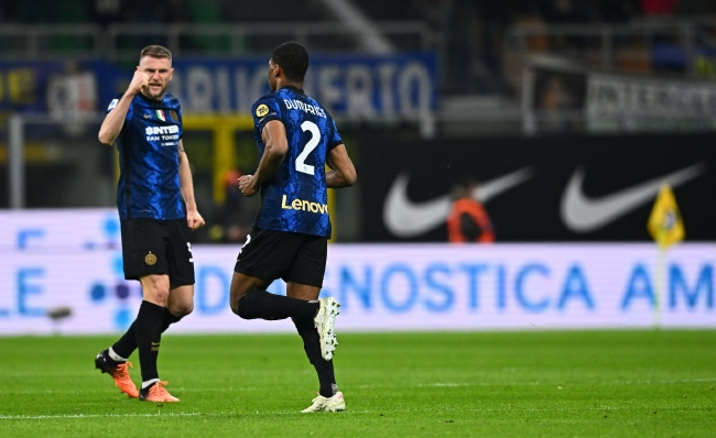 阿达尼：附加赛没比意大利更强的球队，但我们的水平令我担忧（阿达尼：附加赛对手都不如意大利，但我们的状态仍令人担心）