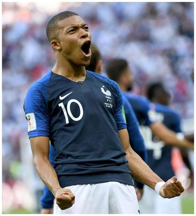 前同事：阿莫林对人要求很严格，但他充满同理心和热情（前同事称阿莫林要求严格，兼具同理心与热情）