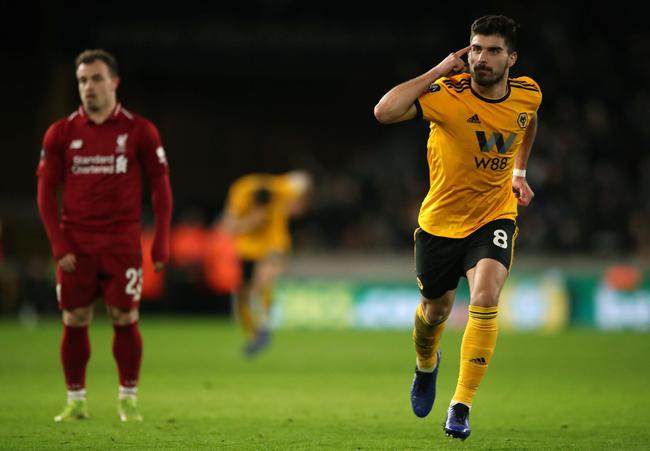 米体：家乡球队维亚雷焦深陷低迷，里皮对球员讲话鼓励他们（米体：维亚雷焦陷低谷，里皮向全队致辞鼓劲）